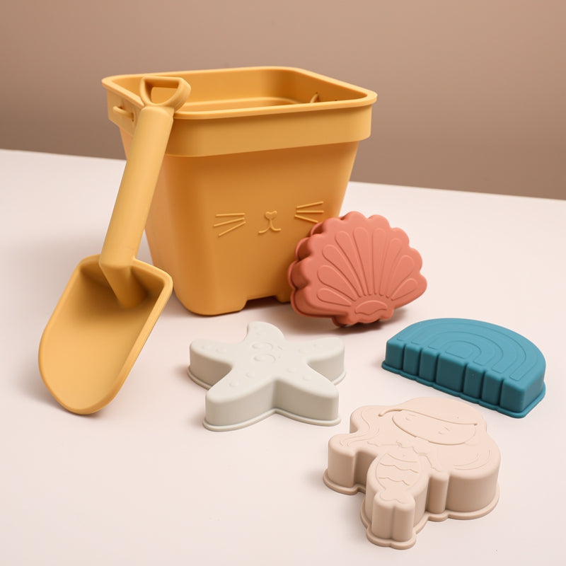 Silicone Beach Bucket Toy - MamimamiHome Baby