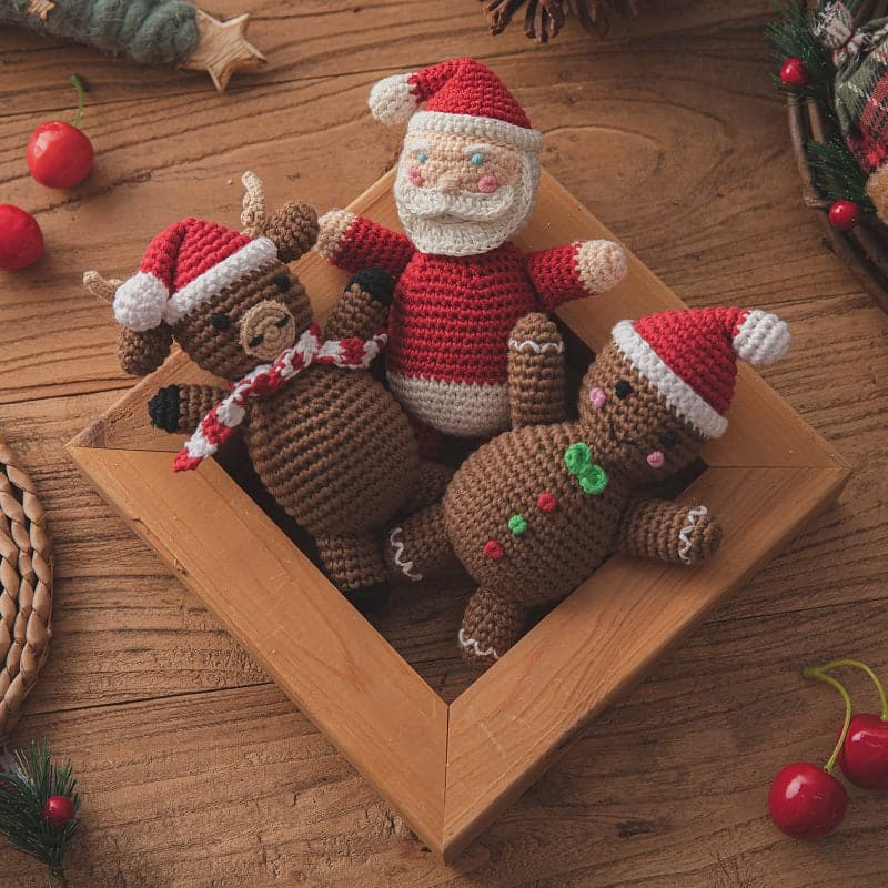 Wood Crochet Santa Claus Toy - MamimamiHome Baby
